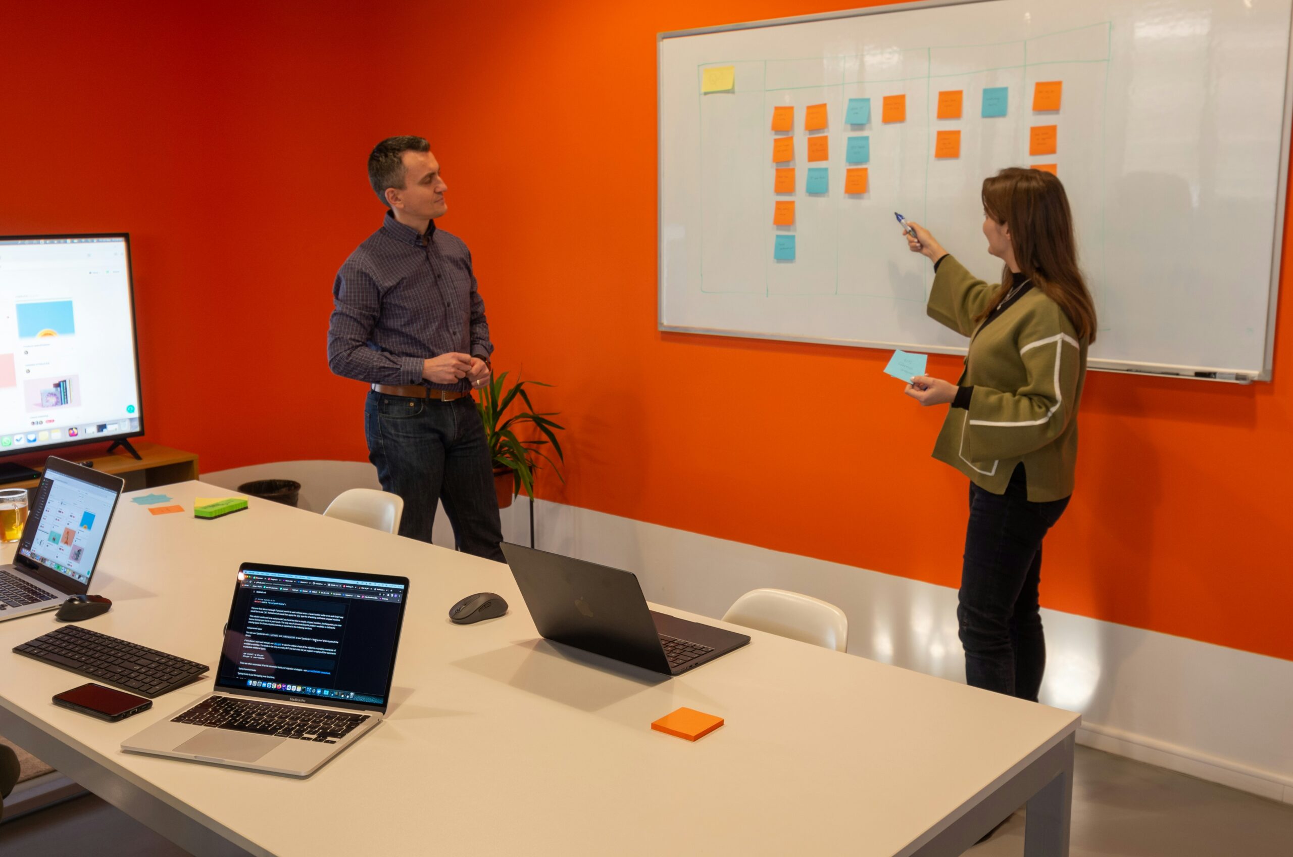 Agile artefacts explained (backlogs, increments, information radiators)